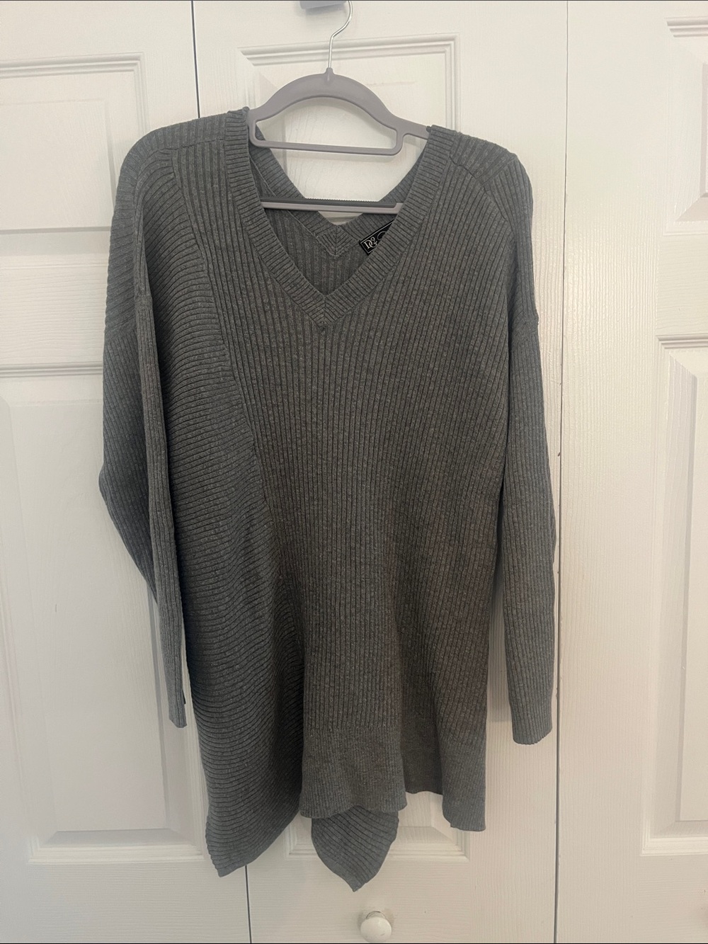 Gray Ribbed V-Neck Sweater asymmetrical hem
